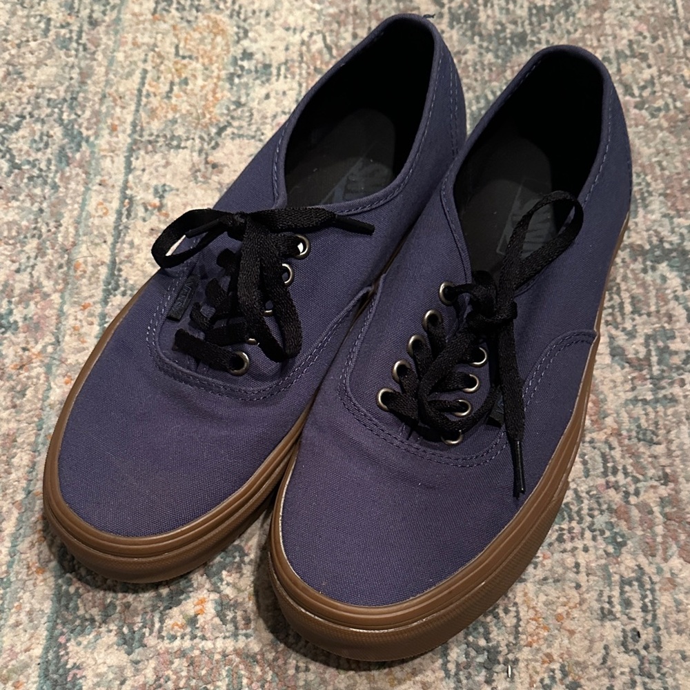 Men's Canvas Lace-Up Sneakers in Navy with Gum Sole